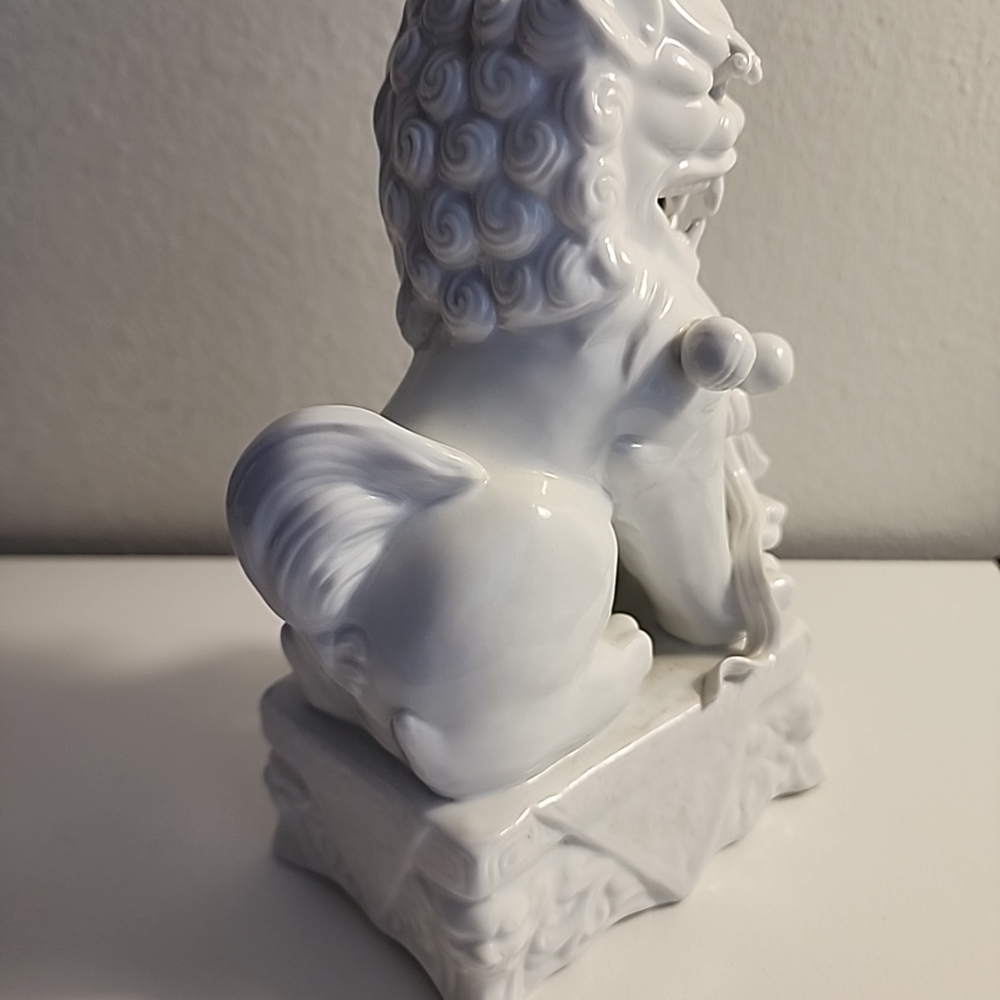 Medium Size Pair of Spectacular All White Vintage/Antique Foo Dogs. - Picture 15 of 15